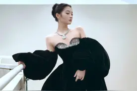 内娱最强5位腿精，个个脖子以下全是腿，本以为关晓彤够绝了，看到她才知什么是逆天长腿 #关晓彤 #古力娜扎 #唐嫣 #奚梦瑶 #明星人物传视频封面