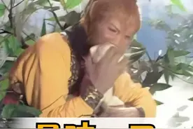 为何孙悟空六小龄童蟠桃只吃一口？真相曝光，才懂背后的无可奈何#孙悟空 #六小龄童 #杨洁 #猪八戒 #娱乐评论大赏视频封面