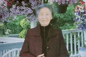 渭南急寻：八旬老太走失，穿花秋衣，提一箱牛奶，花白短发图片