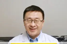 挤完鼻子黑头，留下难看的大洞，医生教你一招温和去除#黑头  #解压  #变美  #护肤  #抖出健康知识宝藏视频封面