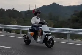 九号 F2z 110 Max 骑行 大家喜欢 JK 妹骑车视频吗？#九号e50s