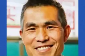 “农村的孩子，总得有人陪。”这是一位80后白发校长，最简单的承诺#张鹏程 #教育 #农村的孩子视频封面