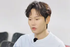这互联网还有什么是我刷不到的？ #孟鹤堂紧急辟谣跳槽传言 #我被有趣的工作包围了 #孟鹤堂 #德云社 #面试视频封面