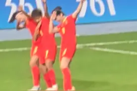 真漂亮！王霜在亚运会女足1/4决赛上梅开二度，3场7球助女足杀进四强！#王霜梅开二度 #杭州亚运会 @中国女足 @王霜视频封面