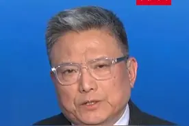 反腐败追逃追赃专家：“百名红通人员”已追回61人，还有一些在境外去世，剩下的不多了。” #天网行动视频封面