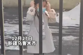 姐姐时隔一年偷偷回家，妹妹一时间没认出来#暖心 @蛋蛋 视频封面