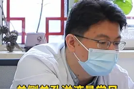 发现乳头溢液，要做乳管镜检查，直视下发现肿瘤并定位再手术切除 #乳腺结节 #乳腺大夫徐峰 #关爱女性健康视频封面