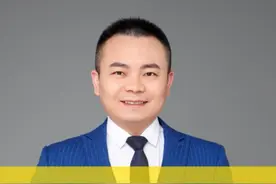 河南老板封神，这三位堪称打工人的梦中情“板”于东来仅排第三 #商业 #企业 #河南矿山崔培军 #胖东来 #白象集团