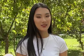 蒙古国留学生就读清华社科学院，直言中国的教育对学生帮助更大，同学也更加努力#蒙古国 #清华大学 #留学生视频封面