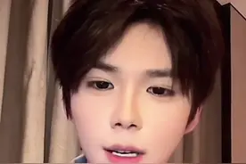 千万网红何秋事直播回应争议，两天掉粉近百万，粉丝数已跌至1000万以下。