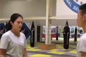 美女保镖厉害吗 功夫超强吗？ 多厉害才能真正保护好自己（记者：韩向前）#美女 #妇女节 #防身术视频封面