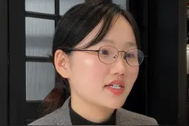 假如你男友把工资上交给你，你是感动答应还是拒绝？必须拒绝。#婚前财产 #渣男套路 #工资交给老婆 #赠与协议视频封面
