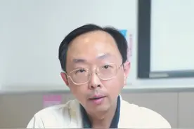 AI这么厉害，那能不能用AI来看病问诊啦？ #肝肿瘤内科杨毕伟 #肝内科杨毕伟 #肝癌 #癌症 #医者仁心视频封面