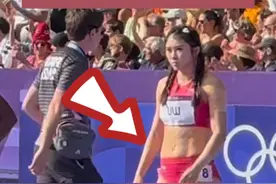 吴艳妮贴肚脐贴，也是怕着凉吗？真相曝光，这个确实得盖住 吴艳妮贴肚脐贴，也是怕着凉吗？真相曝光，这个确实得盖住#田径运动员吴艳妮 #女子100米栏 #田径美女 #吴艳妮又美又飒 #田径视频封面