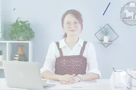 c盘满了怎么清理c盘空间
鼠标双击计算机进入页面，选中C盘视频封面