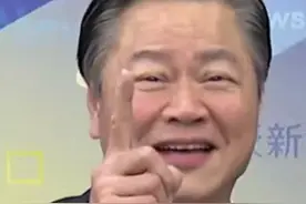 全球首艘弹射型“无人机航母”！赖岳谦盛赞076两栖攻击舰：强！远离海岸线就可以登陆作战。#看台海视频封面