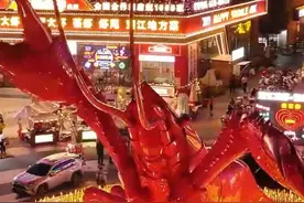 来潜江，必打卡——中国潜江生态龙虾城。这个夏天来潜江视频封面