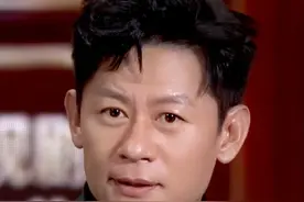 在#中国电视剧年度盛典  现场，演员李健透露，#电视剧狂飙  已经是他与徐纪周导演的第11次合作了。#李健和狂飙导演合作了11次  #央视镜头下的盛典之路视频封面