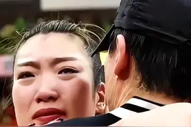 45岁的中年张隆到底有何魅力？让女篮李梦如此维护他 #中国女篮 #李梦 #张隆李梦 #女篮李梦视频封面