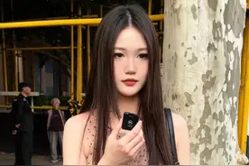 超级幽默抽象女，最破防的事：帅哥不爱 #上海 #街头采访 #情感 #谈恋爱 #脱单视频封面