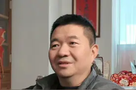 民企座谈会召开，25年经济释放哪些信号？有哪些利好？ #财经 #民营经济 #企业家 #商业思维视频封面