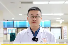 脚后跟干燥粗糙还脱屑，一个顺口溜教会你处理#脚气  #角化型脚气  #干燥  #传染  #硬核健康科普行动视频封面