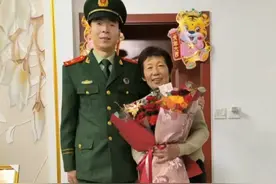 兵哥哥第一次休假回家…… （韩旭、董尚武、李沛龙）