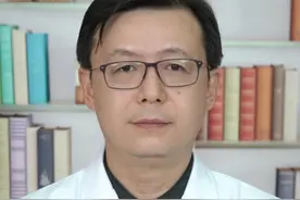 颈椎病跟腰椎病都引起走路踩棉花感应该怎么区分他们 #医学科普 #硬核健康科普行动  #医疗健康创作训练营视频封面