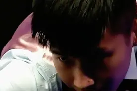 19岁赵心童初见奥沙利文，1杆霸道的中袋让火箭产生浓烈的爱意视频封面