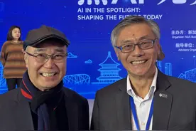 AI越发达，越离不开石油？ 世界一流大学校长，怎样评价AI与石油之间的关系？#新加波国立大学 #财经 #AI #能源 #经济视频封面