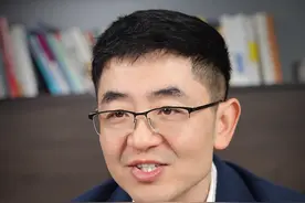 应该给孩子怎样的教育方向，看完这三件世界大事你或许会有启发 #教育规划 #家庭教育 #家长必看视频封面
