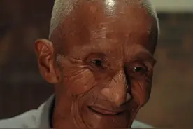 只要爸妈在世上一天，你再大都还是个孩子! #三根葱男团视频封面