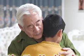 要给孩子养成一个好的习惯，要让他懂得尊重别人！ #感人故事 #抖音短剧新番计划 #抖音小助手 #百亿好剧好看计划 #dou上热门视频封面