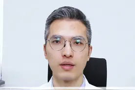 #科普医生 胸中间疼是心脏哪里出现了问题，有哪些原因？#胸痛 #心脏病视频封面