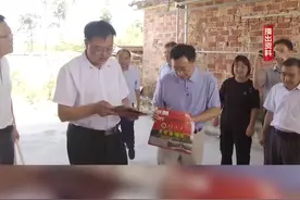 我要飞得更高：“扭扭车”男孩张亮 我要倾力报答亲爱的奶奶 视频封面