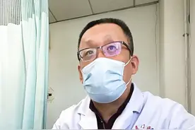 肛门晚上痒的睡不着 医生回去打虫 #痔疮 #屁股痒 #打虫 #肠胃健康 #诊室日常视频封面