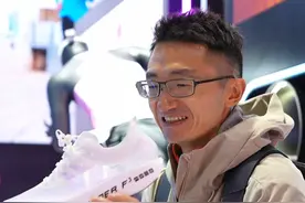 上海马拉松体博会见到的最神秘的一双鞋，全网首开多威家 100多克的「三次项」跑鞋跑吧Pro~#上海体博会 #2024上海马拉松 #抖音送你去跑马视频封面