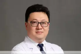 骨折恢复期间，这些东西别吃了 #骨折 # 医疗创造者培优计划 #医学常识 #硬核健康科普行动  @徐思越医生 视频封面