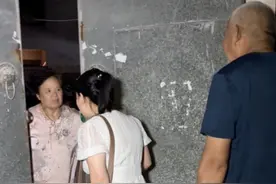 公公独自坐车来县城，天黑找不到路了，儿媳急忙去寻找，看到公公从老家带回来的东西，不禁感动湿润眼眶#新农人计划2024视频封面