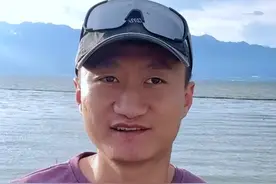 5年前，家蒙陪老表拍婚纱照，5年后，陪他拍一家三口照视频封面