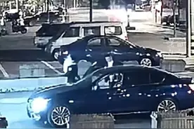 穿着纸尿裤，光着脚丫，4岁女童独自出门找爸爸，还好有他们……（供稿：龙游传媒集团 龙游公安）视频封面