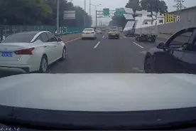 通报来了，特斯拉女司机别车+快速路违停，重庆交警：两项违法 罚款400记9分视频封面