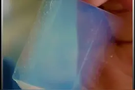 比羽毛轻数倍，还能承受1000度的高温，世界已知最轻的固体