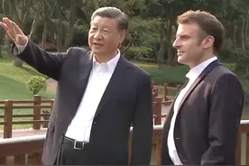 习近平同法国总统马克龙在广州非正式会晤视频封面