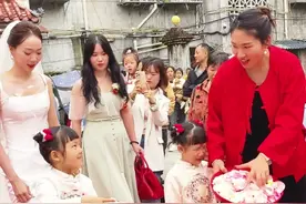陈建的婚礼现场很热闹，看着看着自己都感动的眼泪止不住往下流 #新婚现场#祝新郎新娘百年好合早生贵子视频封面