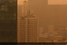 悟空快去探探前方,俗话说失败的时候要卷土重来,我想说机会来了#沙尘暴#沙尘暴来袭视频封面