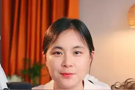 长期喂饭，影响宝宝专注力 #宝宝 #育儿 #简单育儿视频封面
