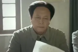 原子弹爆炸震惊世界，鬼子天皇宣布无条件投降，精彩了