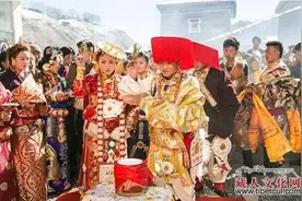我和藏族女孩结婚了，新婚夜我不知所措图片