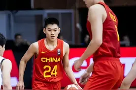 男篮集训再添新人！海外6将希望大，未来主控领衔，一人媲美小丁图片